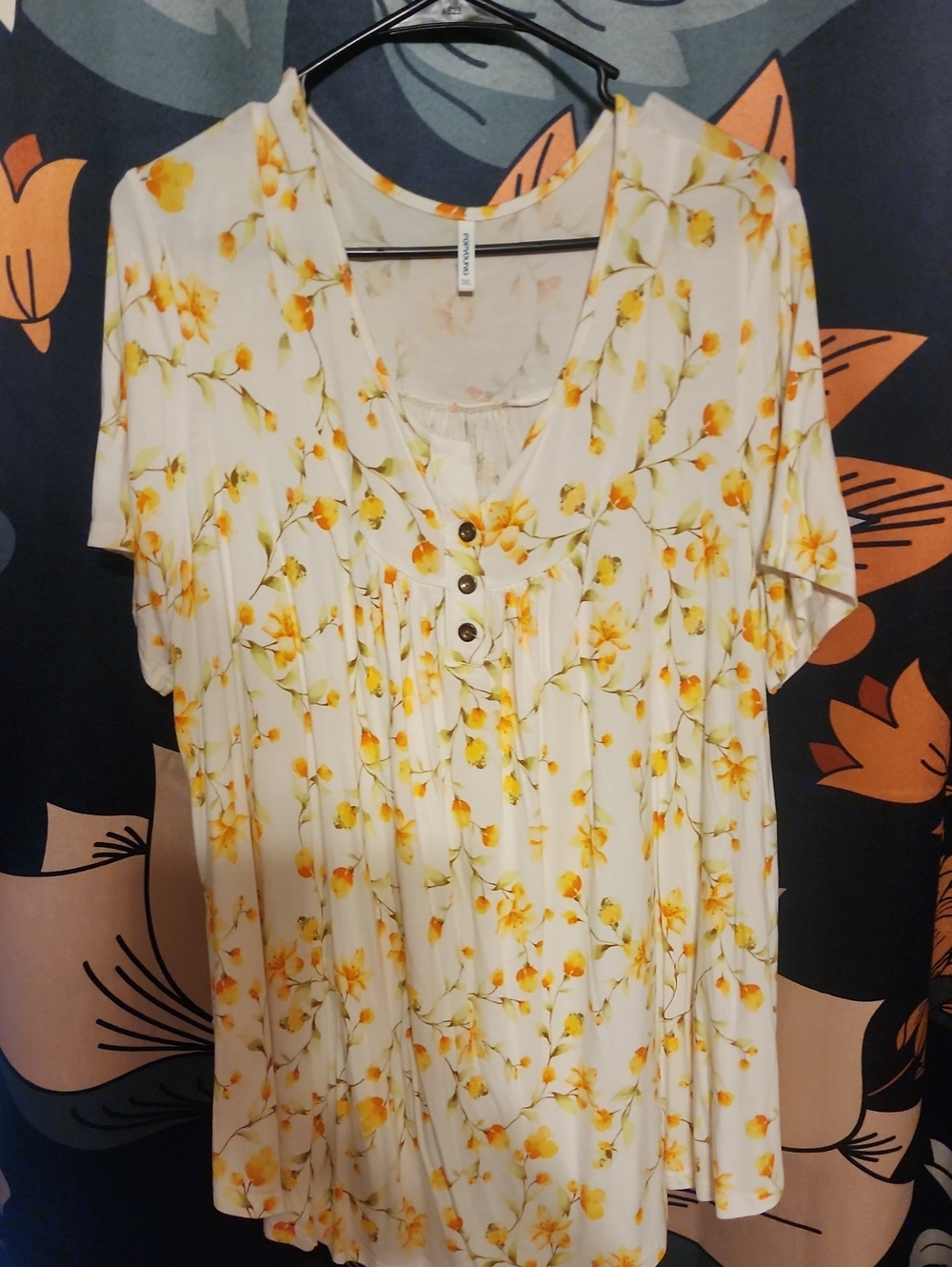 Women's Floral Button-Front Short Sleeve Tunic - Cream with Yellow Blossoms